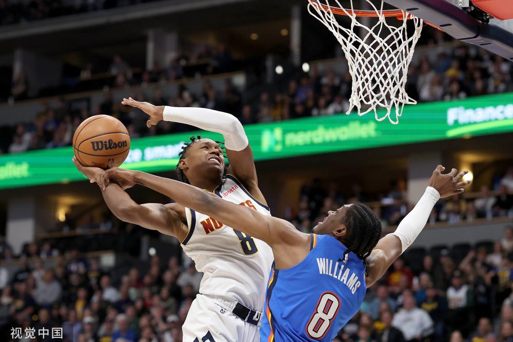 显得异常轻 显得异常轻