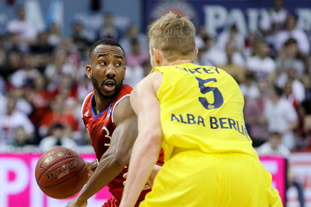 主场遭遇惨 主场遭遇惨