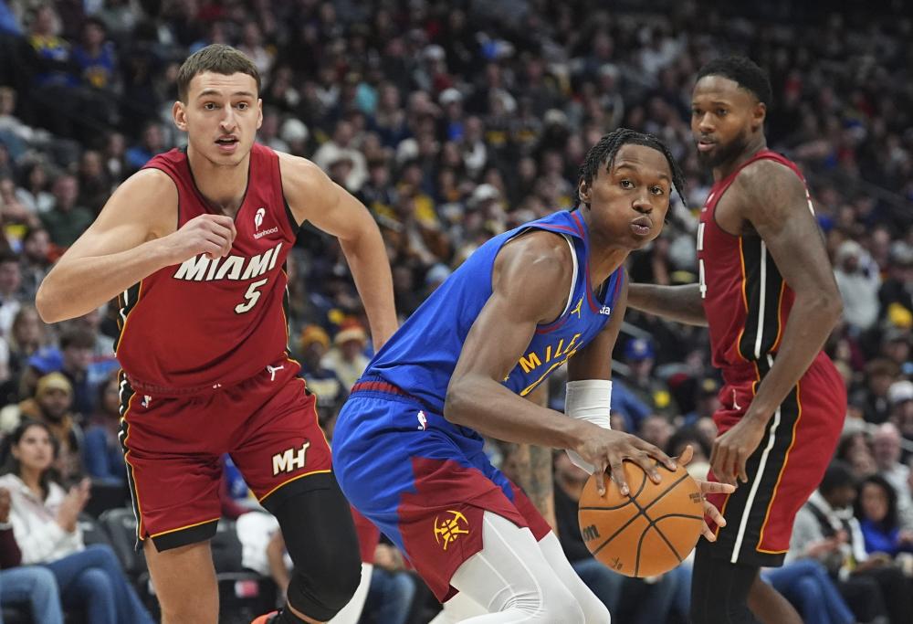 注定不会平 注定不会平