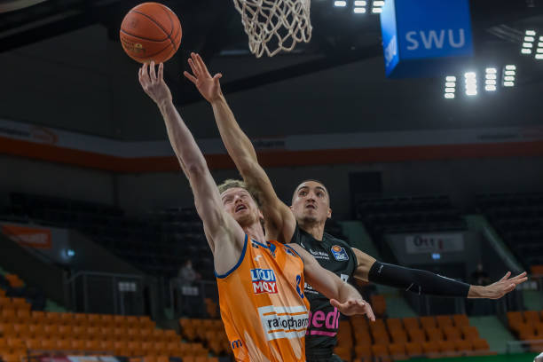 了如今的辉 了如今的辉